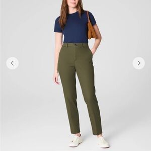 SPANXsupersmooth™ Stretch Twill
Slim Straight Pant